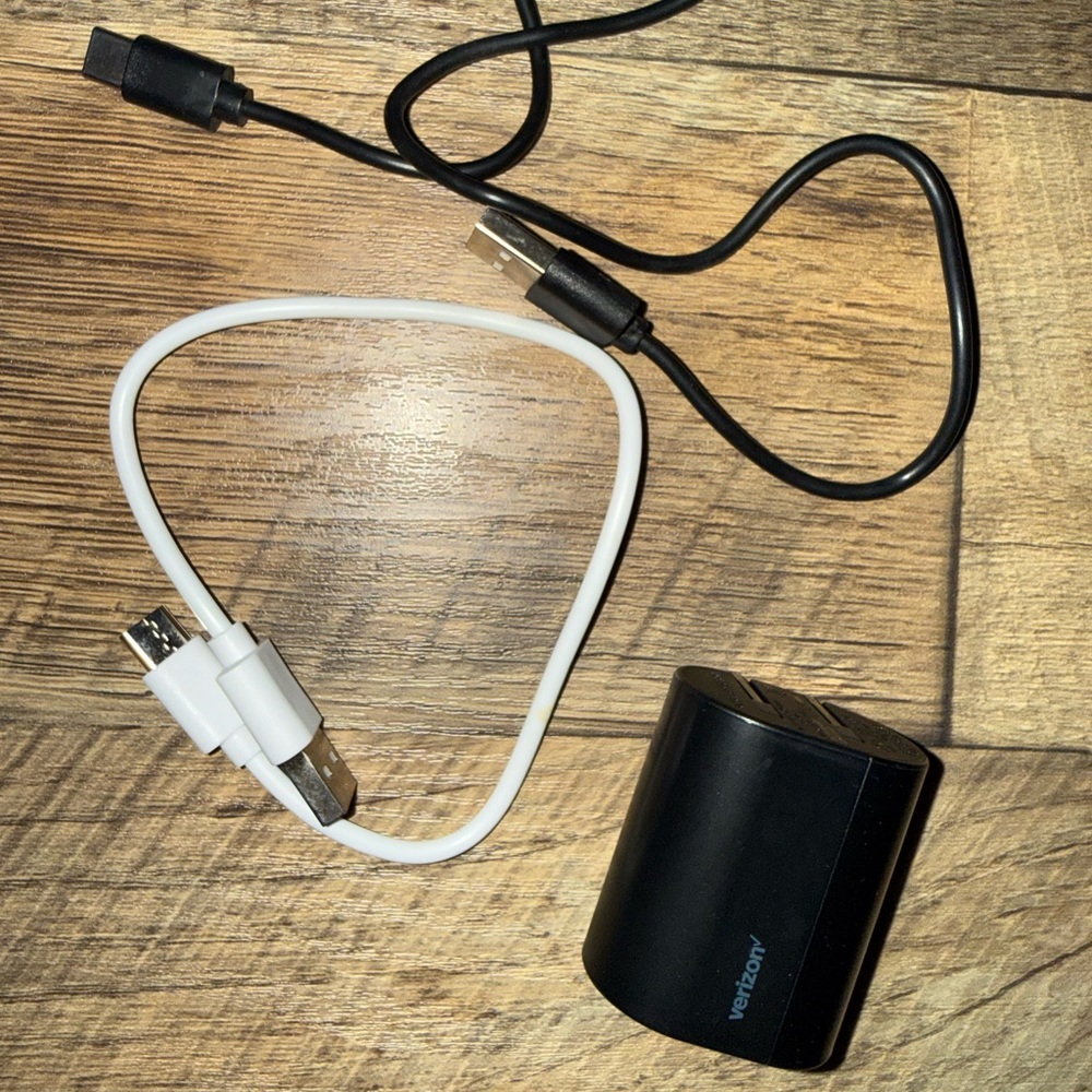 AMAZING VERIZON TRAVEL CORD KIT - USB TO USB-C AND POWER ADAPTER